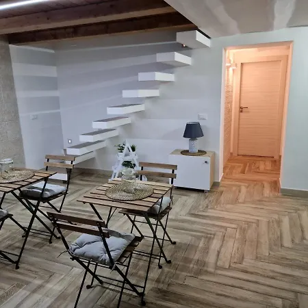 Calypso Il Binario Elegance Nocleg ze śniadaniem